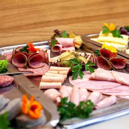 Seehotel Zum Löwen Strasen