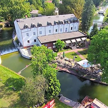 Seehotel Zum Löwen 3* Strasen