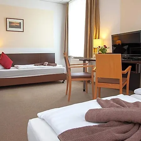 Hotel Seehotel Zum Löwen 3*